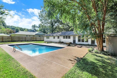 5188 Gwynne Rd, Memphis, TN 38117 - photo 3