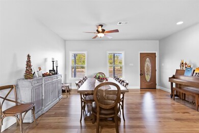 162 Acorn Hill Dr, Huntsville, TX 77320 - photo 4