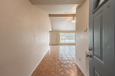 10931 Covered Bridge St, Houston, TX 77075 - photo 4