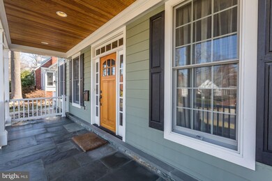 4700 S Chelsea Ln, Bethesda, MD 20814 - photo 3