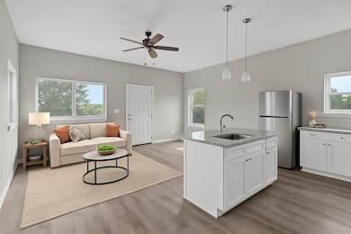 8204 Tower St unit B, Houston, TX 77088 - photo 2