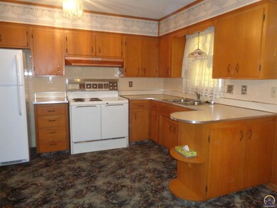 2521 SW Topeka Blvd, Topeka, KS 66611 - photo 5