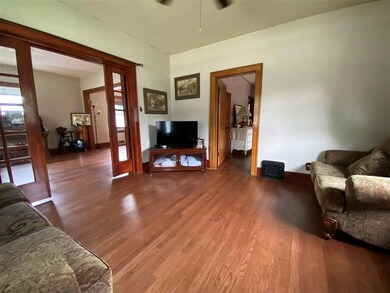 1119 4th St, Clay Center, KS 67432 - photo 4