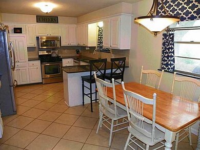 4729 Eastman Dr, Oklahoma City, OK 73122 - photo 3