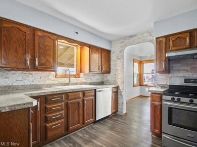 228 Creed St, Struthers, OH 44471 - photo 5