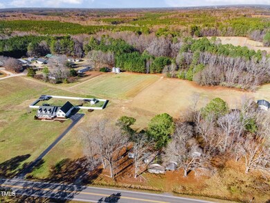 ExteriorShowingCornerProperty