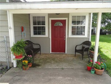 471 N Center St, Elkins, AR 72727 - photo 3