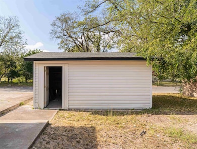 101 Serafini Dr, Del Rio, TX 78840 - photo 2