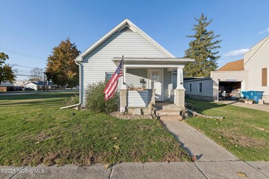 03-1520 Fenwick St-WindowStill-Photograp