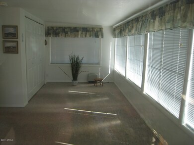 Arizona Room is extra large