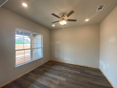 8624 Bricelyn Ct, Godley, TX 76044 - photo 4