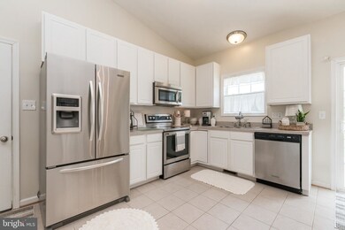 241 Sonya Ln, Bunker Hill, WV 25413 - photo 6