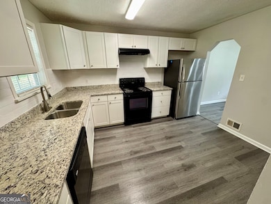 6061 Tina Ln, Rex, GA 30273 - photo 3