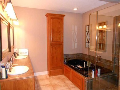 Master Bath/Spa.