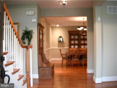 591 Fawnview Cir, Blue Bell, PA 19422 - photo 4