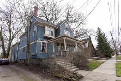 208-210 College Ave - Exterior_2