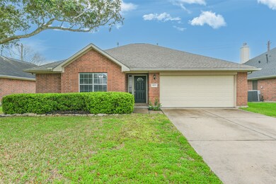 4202 Cleburne Dr, Pearland, TX 77584 - photo 2