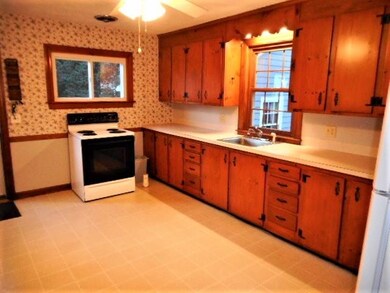 74 Bow St, Concord, NH 03301 - photo 4