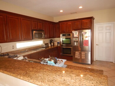 1041 Center Stone Ln, Riviera Beach, FL 33404 - photo 4