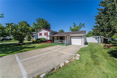 4108 Mohawk Dr, Lorain, OH 44055 - photo 2