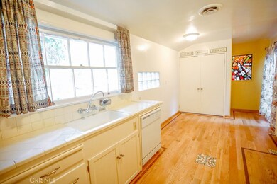 5009 Alhama Dr, Woodland Hills, CA 91364 - photo 5