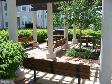 2503 Amber Orchard Ct W unit 201, Odenton, MD 21113 - photo 4