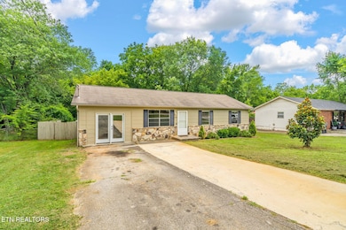 3-web-or-mls-3708 Vienna Drive-4