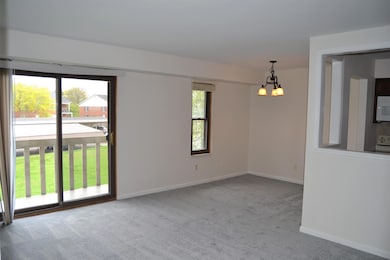 31993 W 12 Mile Rd unit 204, Farmington Hills, MI 48334 - photo 2