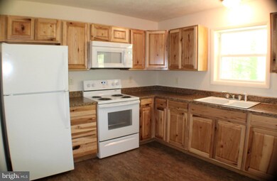 108 Shermans Ln, Petersburg, WV 26847 - photo 5