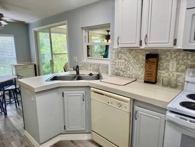 409 Ontario St NW, Palm Bay, FL 32907 - photo 4