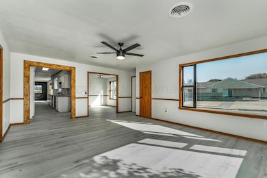 1000 Lee St, Borger, TX 79007 - photo 4