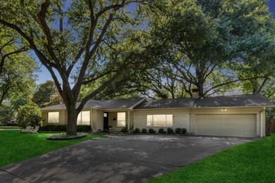 6523 Axton Cir, Dallas, TX 75214 - photo 2