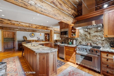 3932 W Linn Ranch Rd, Wilson, WY 83014 - photo 5