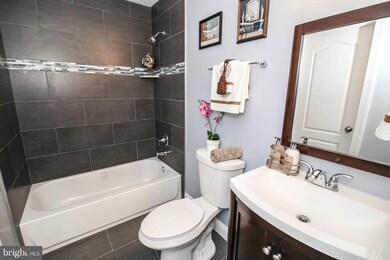 710 712 Shepherd Rd NW unit 1, Washington, DC 20011 - photo 3