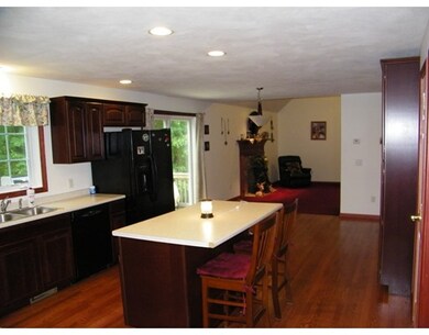 61 Bayberry Hill Rd, West Townsend, MA 01474 - photo 3