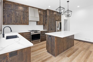 10532 Eagle Cir NW, Minneapolis, MN 55433 - photo 4