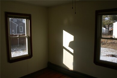 77 Hollis Ave, Warwick, RI 02889 - photo 7