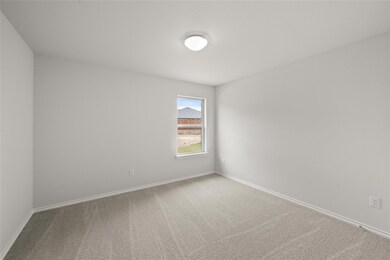 301 Chickasaw Dr, Cleburne, TX 76032 - photo 6