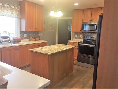 3368 Glendora Rd, Three Oaks, MI 49128 - photo 6