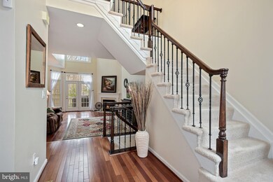 11434 Hollow Timber Ct, Reston, VA 20194 - photo 3