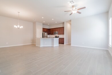 9704 Grosbeak Ln, Magnolia, TX 77354 - photo 5