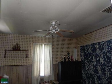 215 Commerce St, Harrington, DE 19952 - photo 7