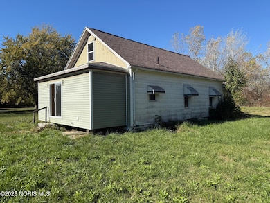 8740 Cedar Point Rd, Oregon, OH 43616 - photo 4