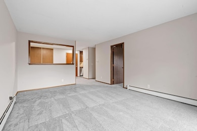 135 Viking Dr E unit 321, Little Canada, MN 55117 - photo 4