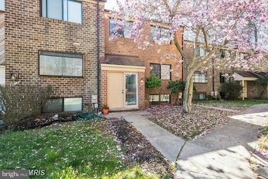 9021 Early April Way, Columbia, MD 21046 - photo 2