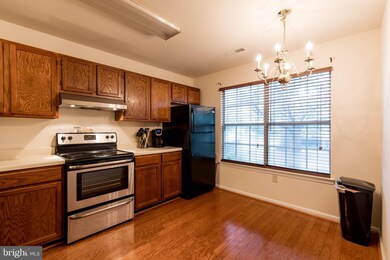 11169 Hamlet Ct, Fredericksburg, VA 22407 - photo 4