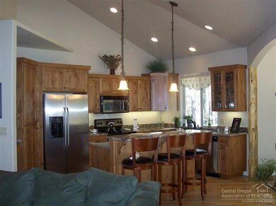 unlisted-address, Bend, OR 97707 - photo 5