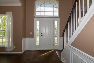 2 story entryway