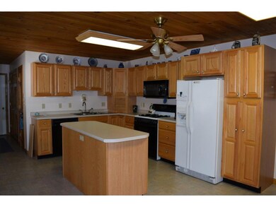 95 Ten Rod Rd, Rochester, NH 03867 - photo 2