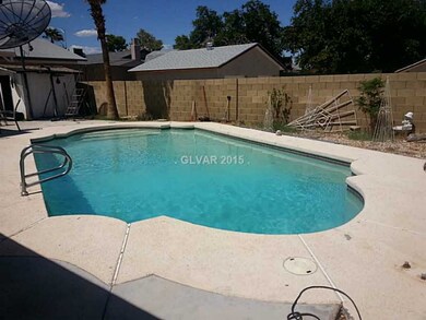Swimming Pool/Hot Tub/Sauna.
